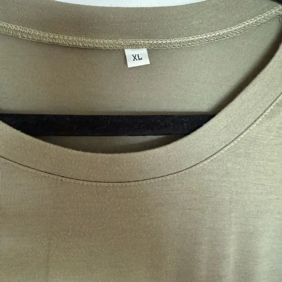 “Good Vibes” Maxi Dress - Picture 4 of 12